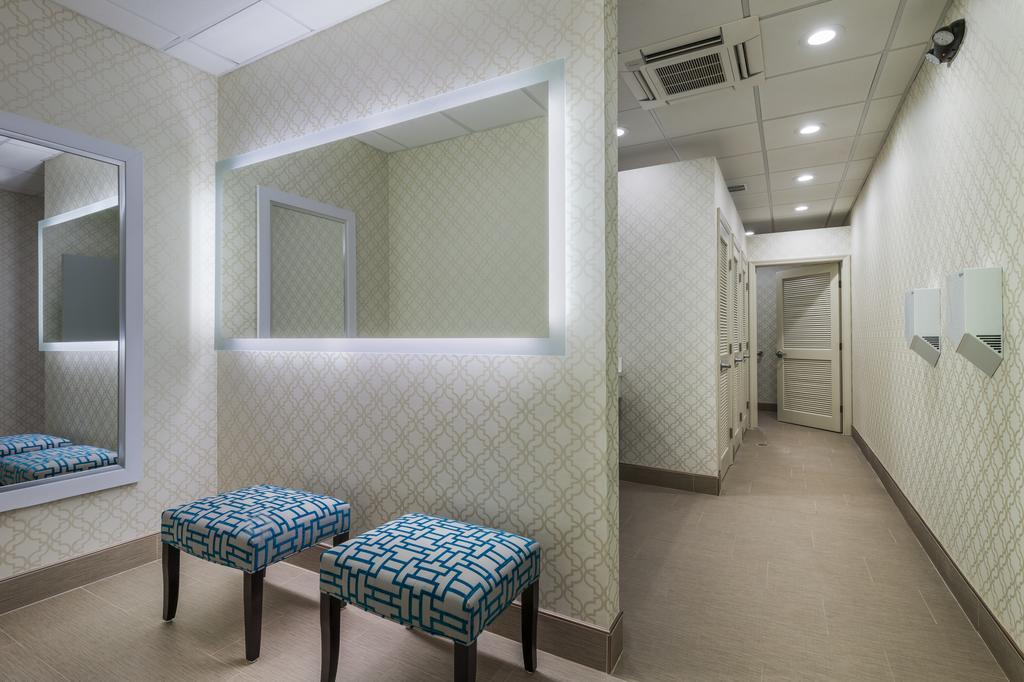 The Kenilworth Hotel - Newark Airport West Экстерьер фото